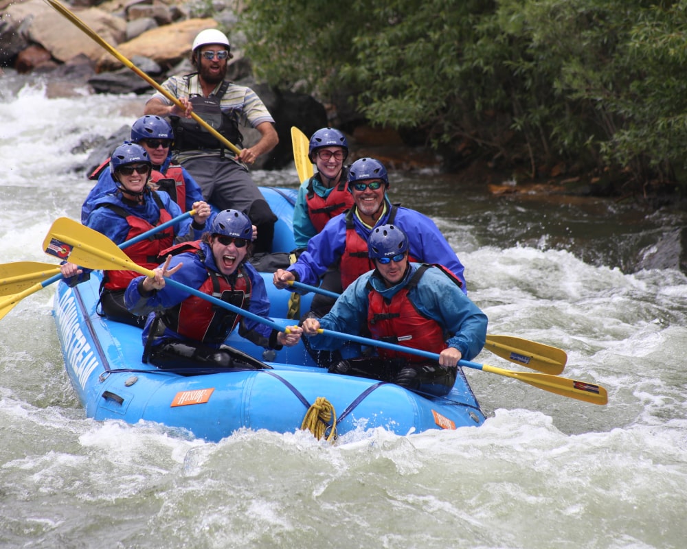 colorado rafting team building activity